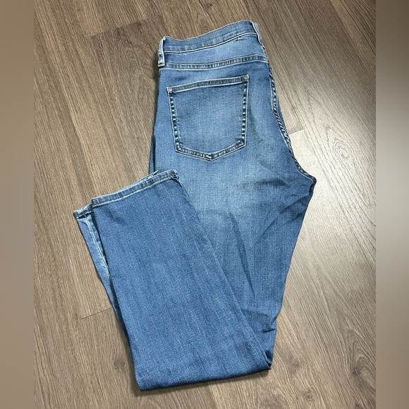 Uniqlo  Jeans - Picture 4 of 10